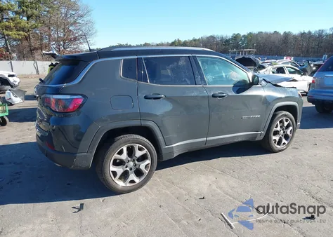 2018 Jeep Compass Limited 4X4 из США, поврежденный, VIN 3C4NJDCB2JT180237